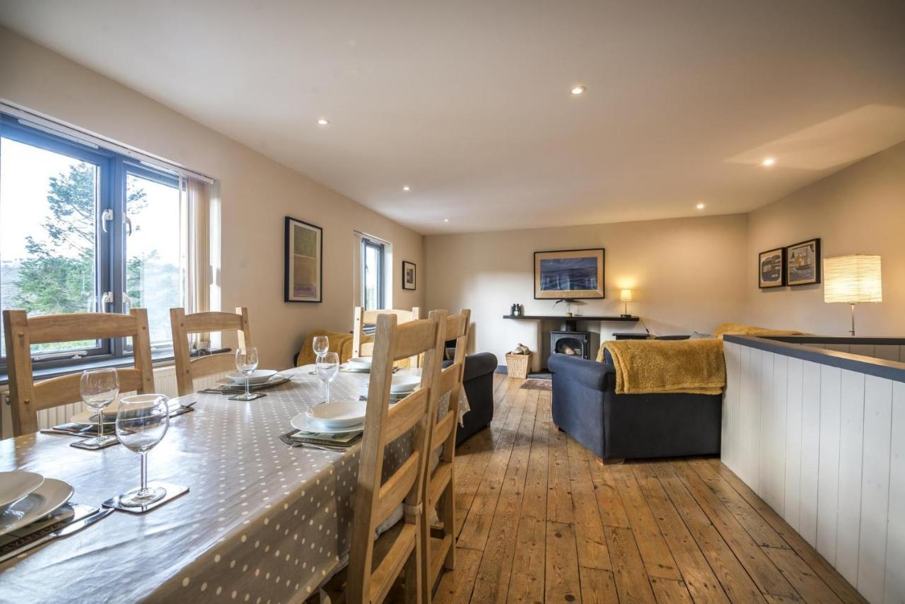 Rock Cottage - 3 Bedroom Holiday Home - Fishguard Exterior photo