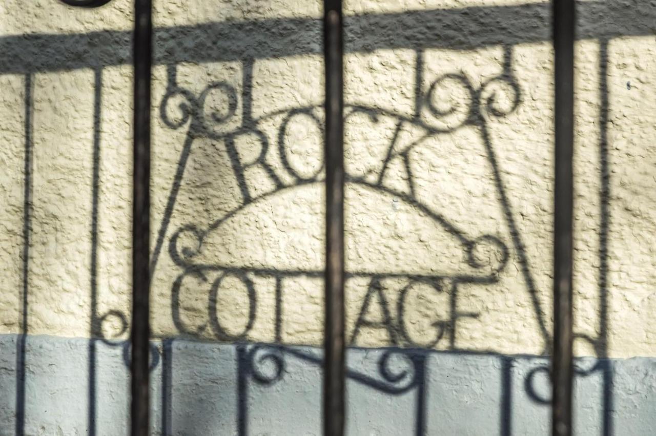 Rock Cottage - 3 Bedroom Holiday Home - Fishguard Exterior photo